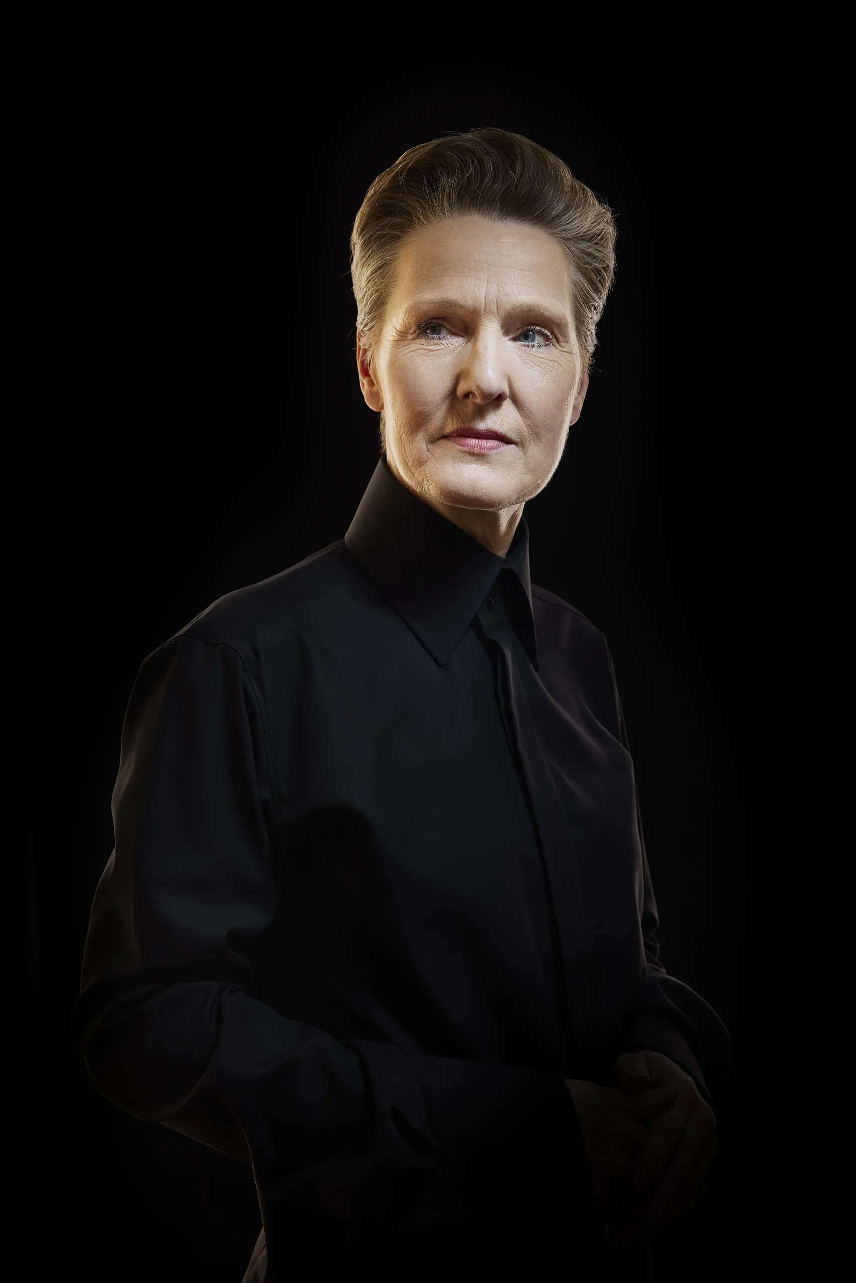 Petra Lienhop in einem ruhigen, kraftvollen Porträt